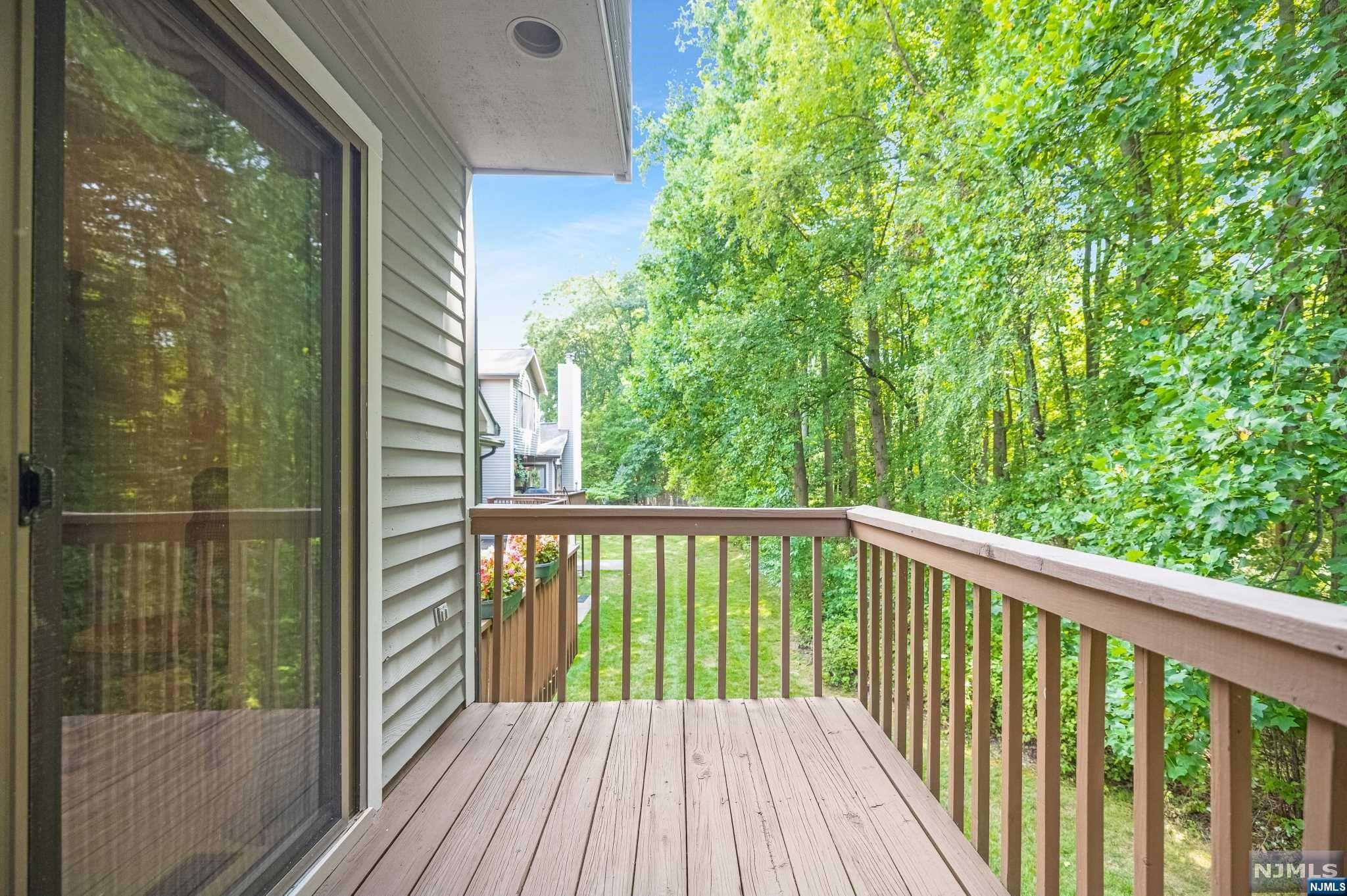 111 Lakeview Drive