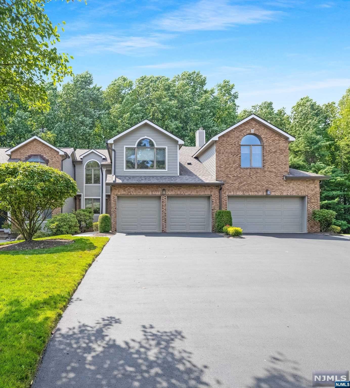 111 Lakeview Drive