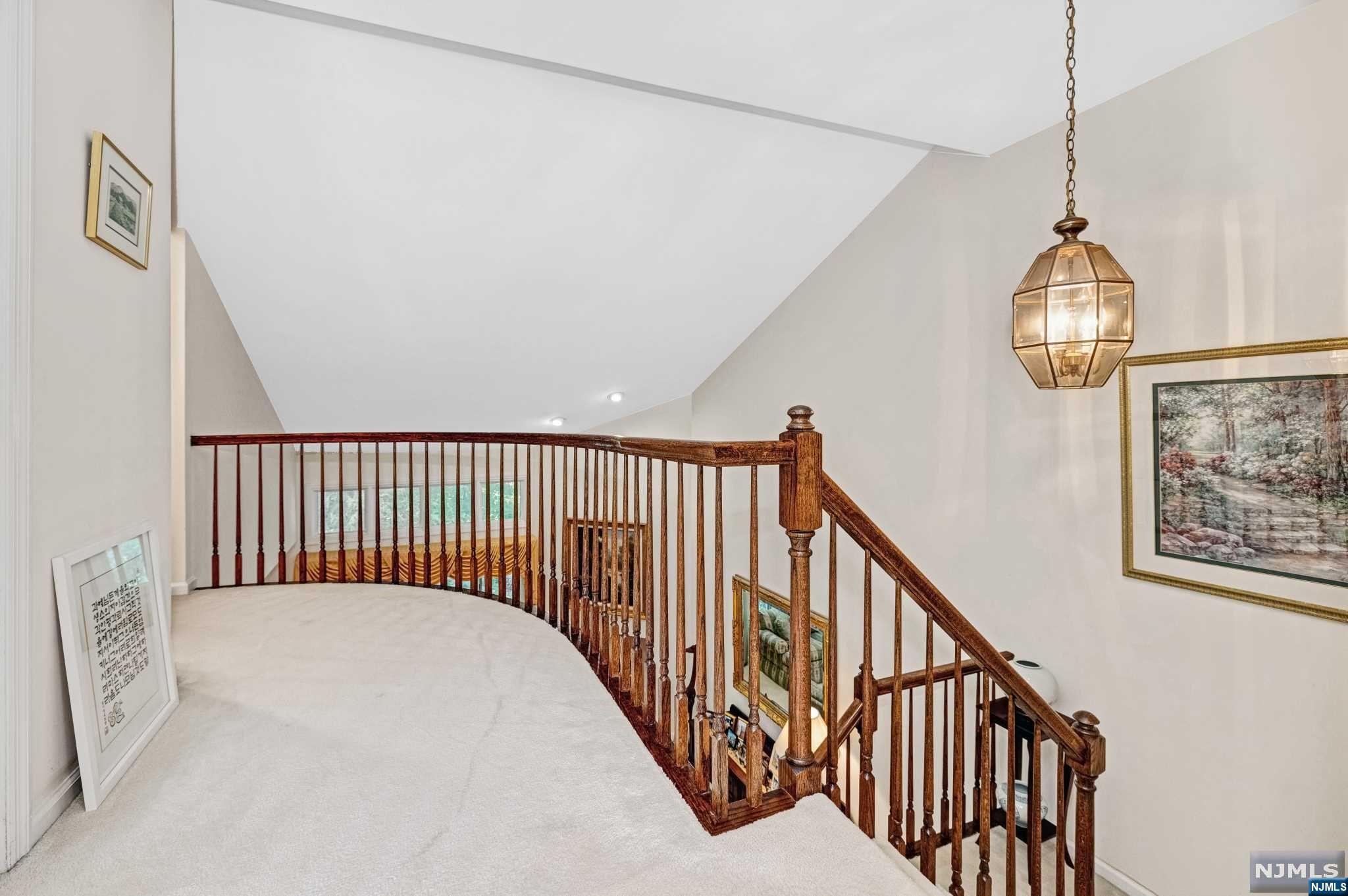 111 Lakeview Drive