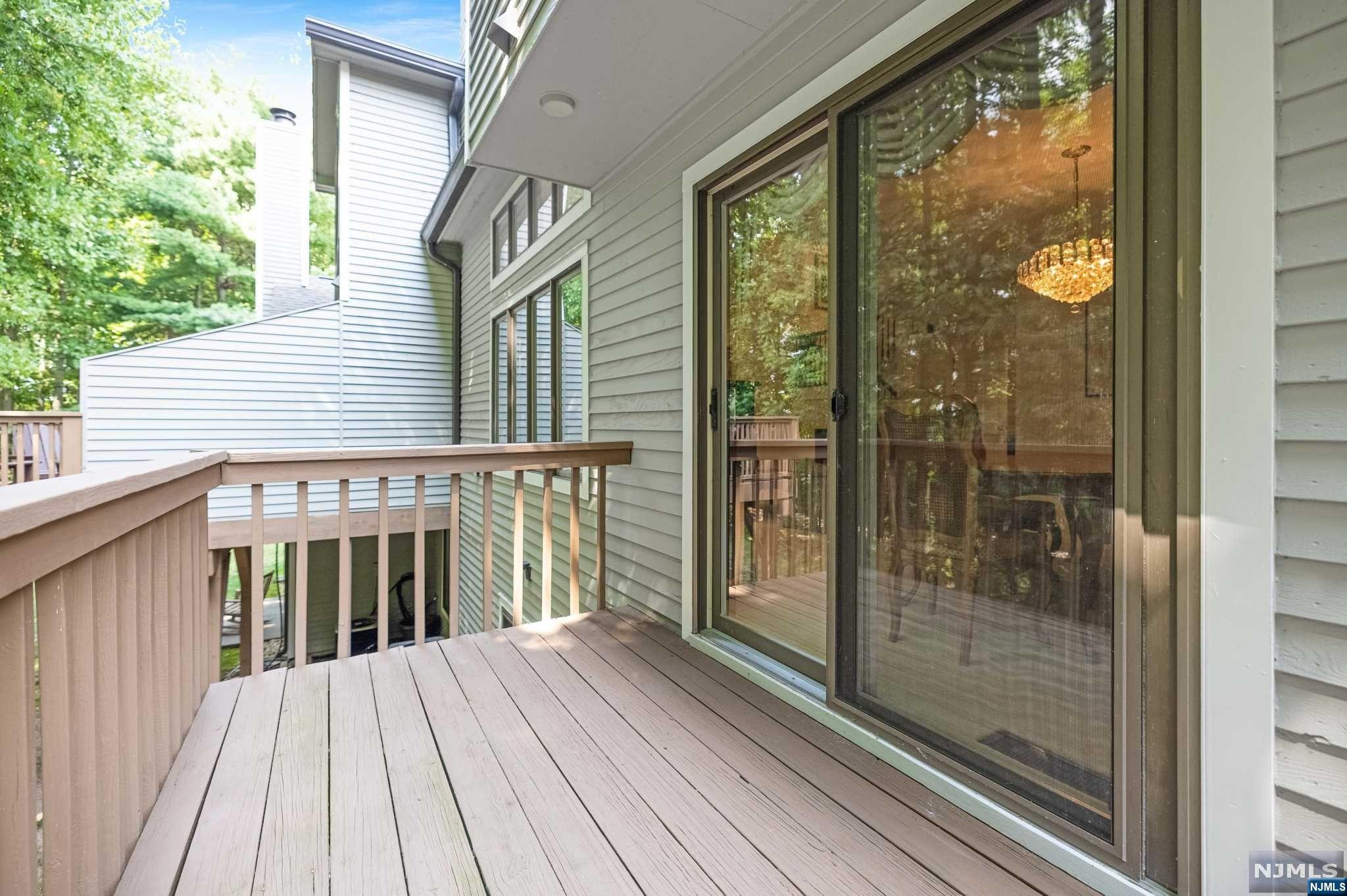 111 Lakeview Drive