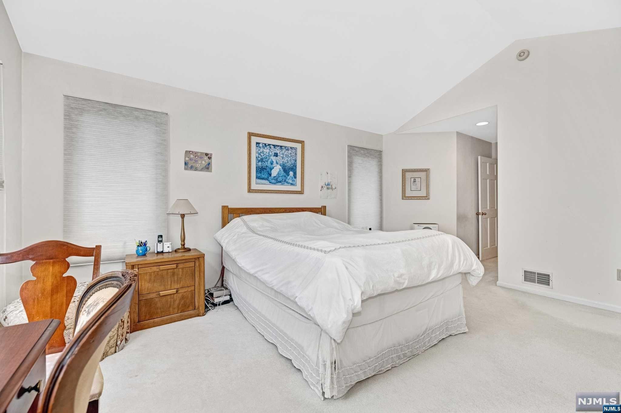 111 Lakeview Drive