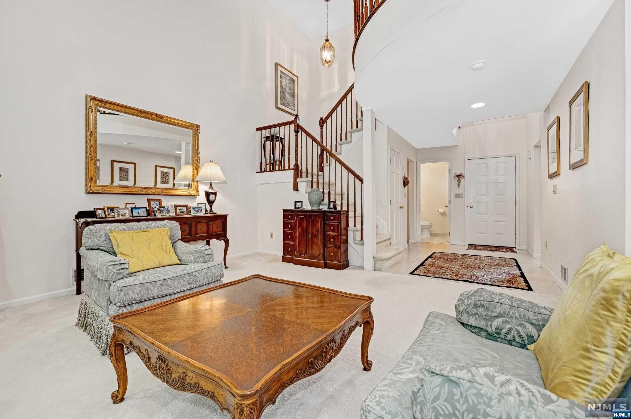 111 Lakeview Drive