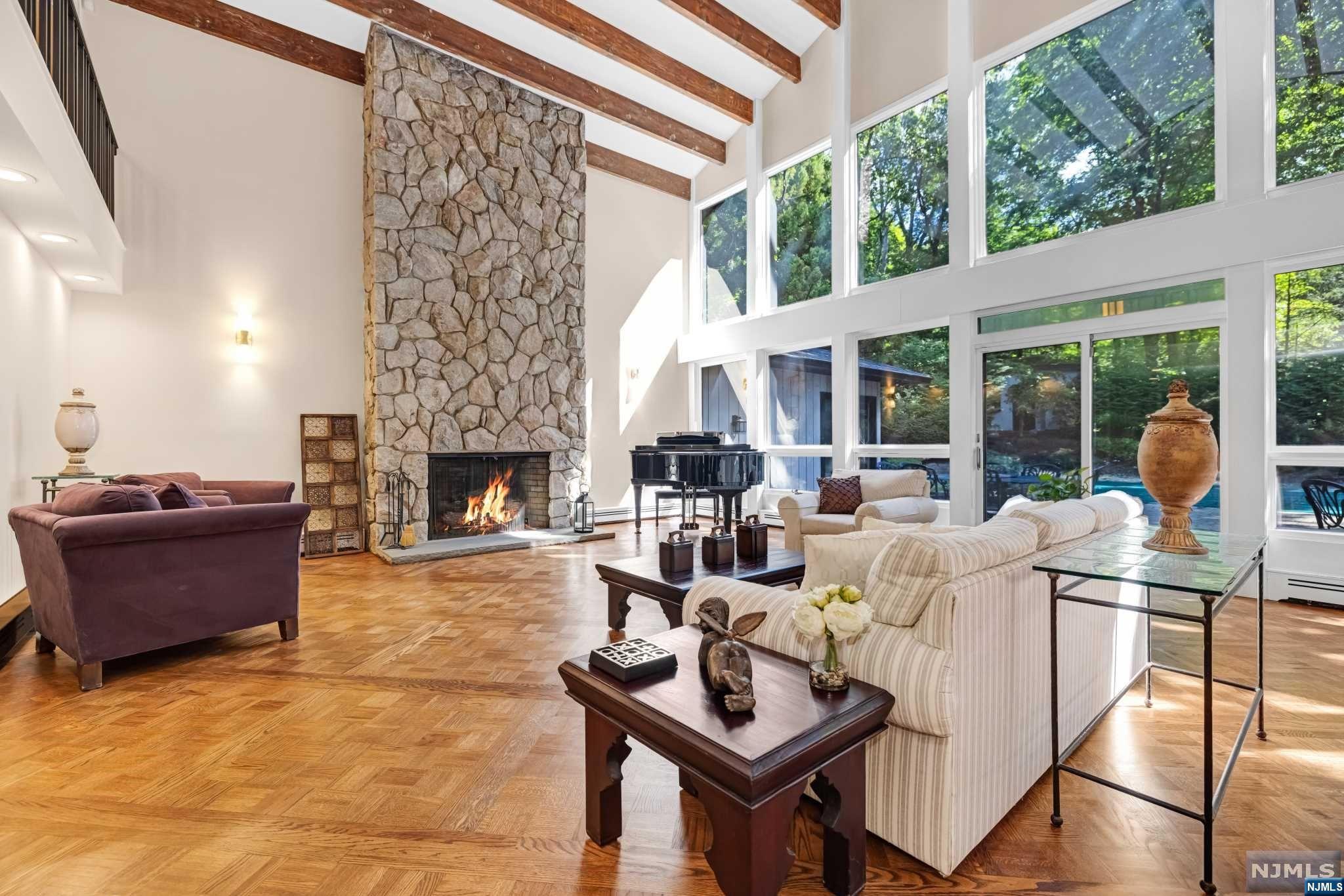 32 Clearwater Drive