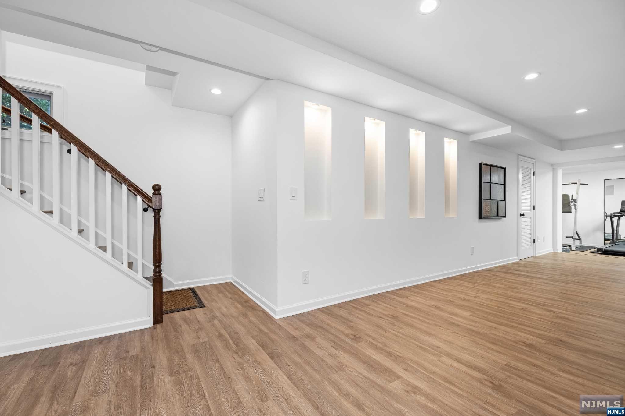 32 Clearwater Drive