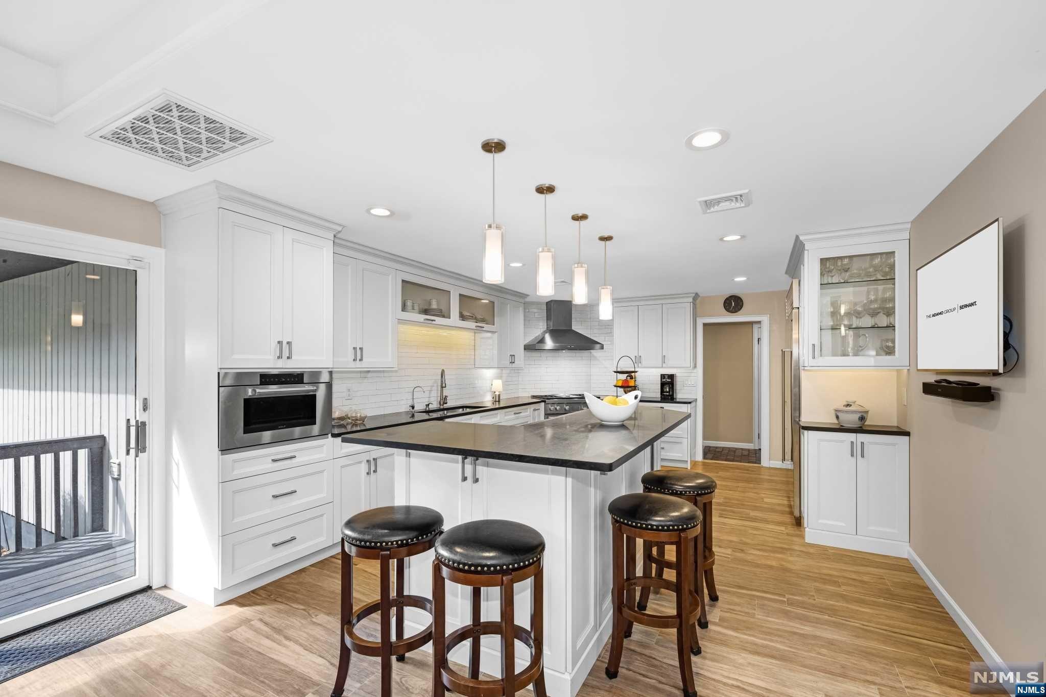 32 Clearwater Drive