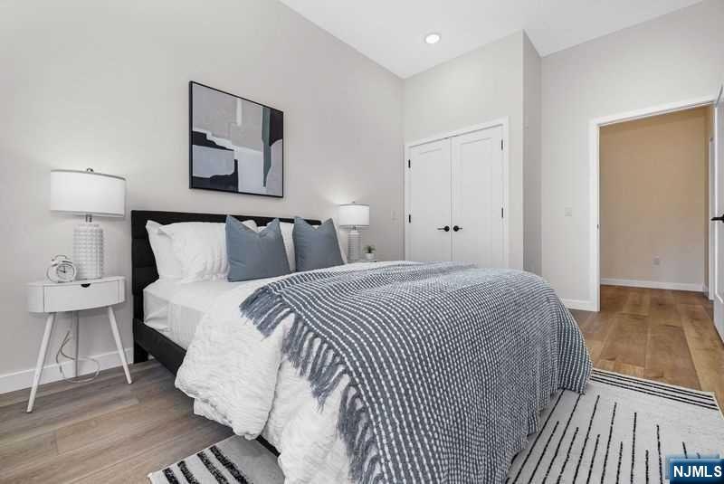 51 Queen Anne Road 307