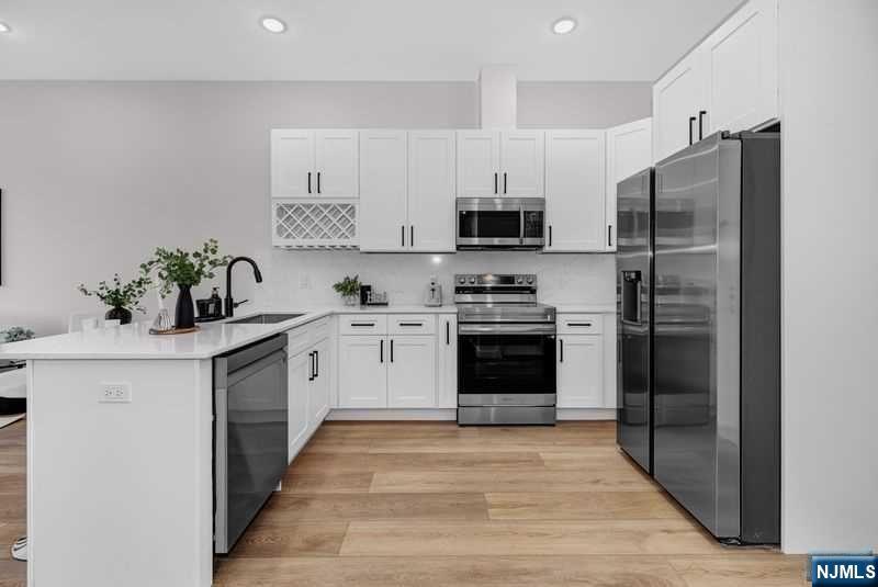 51 Queen Anne Road 307
