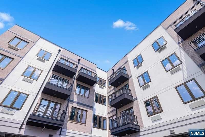 51 Queen Anne Road 307