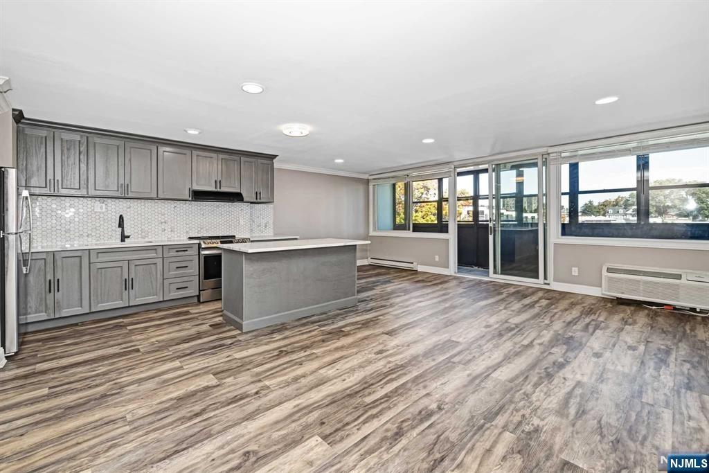 555 Gorge Road 6I