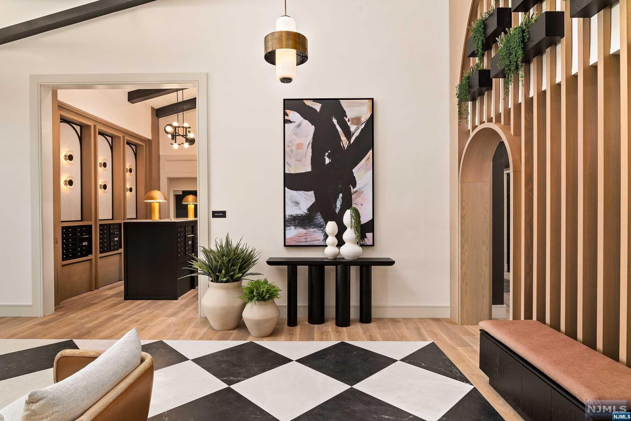 18 Park Avenue 1327