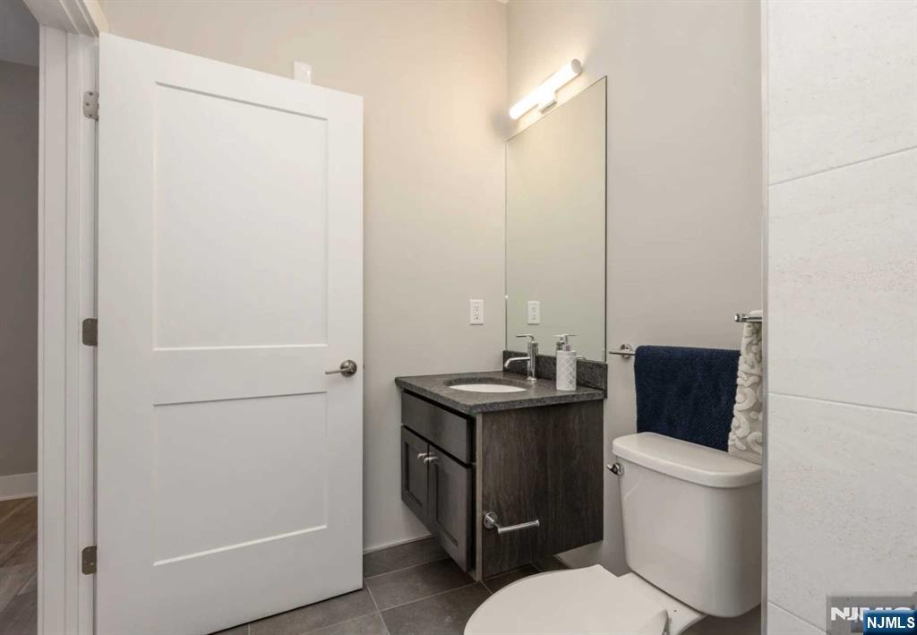 455 Livingston Street 214