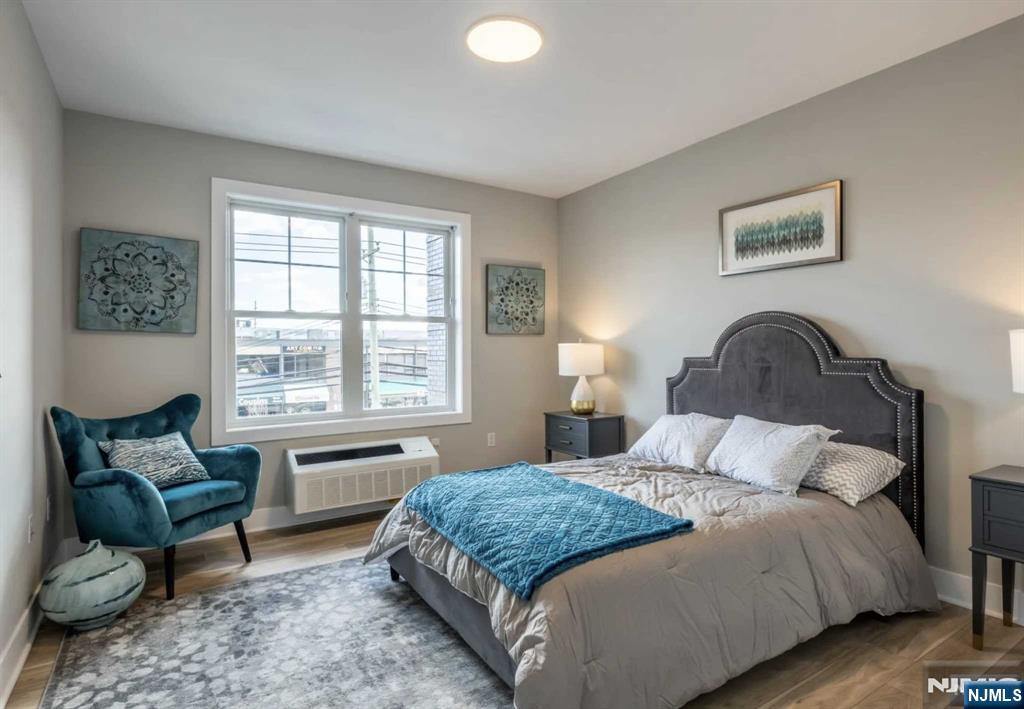 455 Livingston Street 214