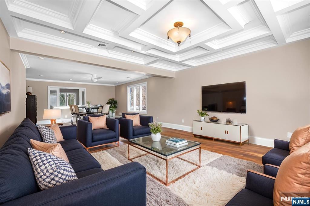7 Orchard Lane