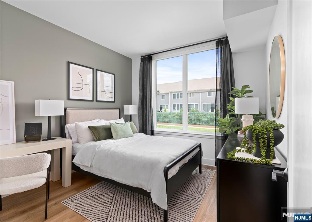 18 Park Avenue 205