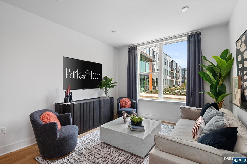 18 Park Avenue 205
