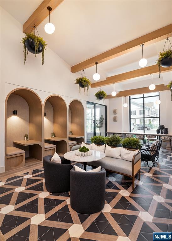 18 Park Avenue 205