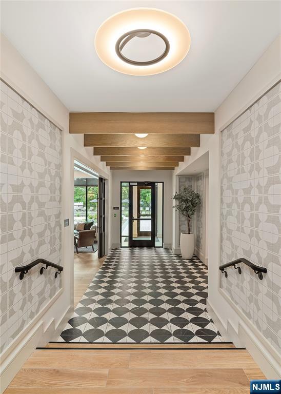 18 Park Avenue 205
