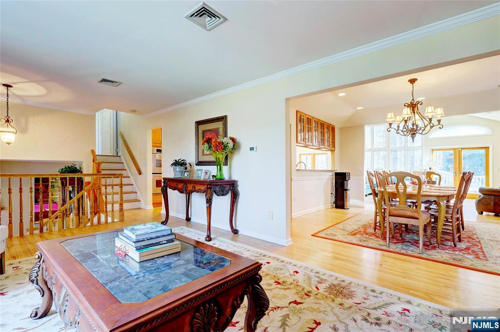 26 Kristin Place