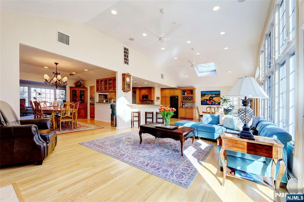 26 Kristin Place