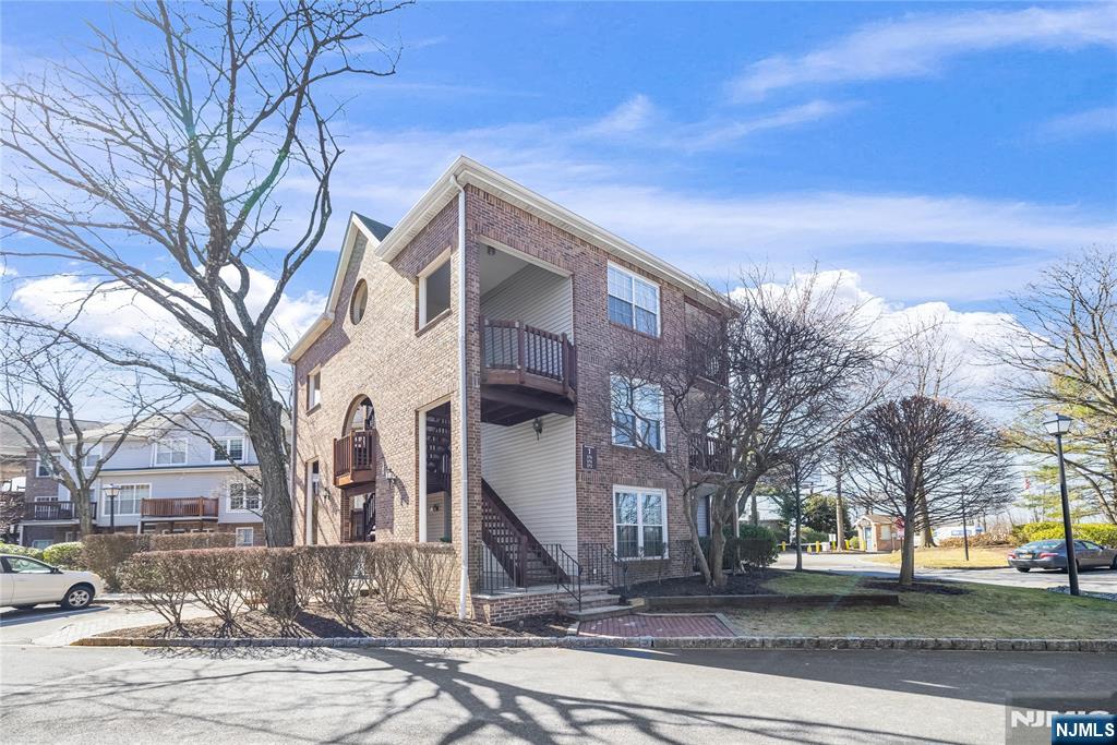 176 Lynette Drive