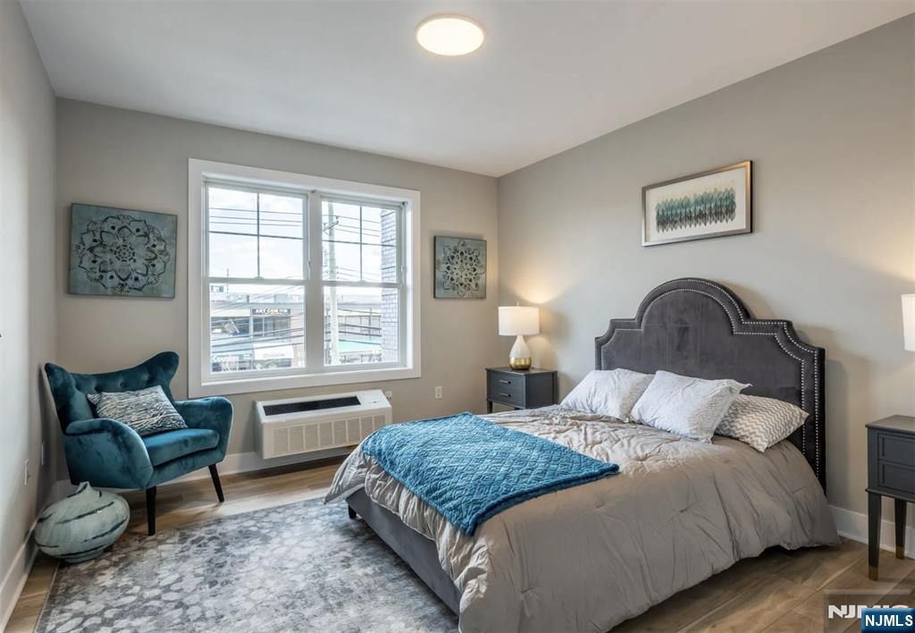 455 Livingston Street 206