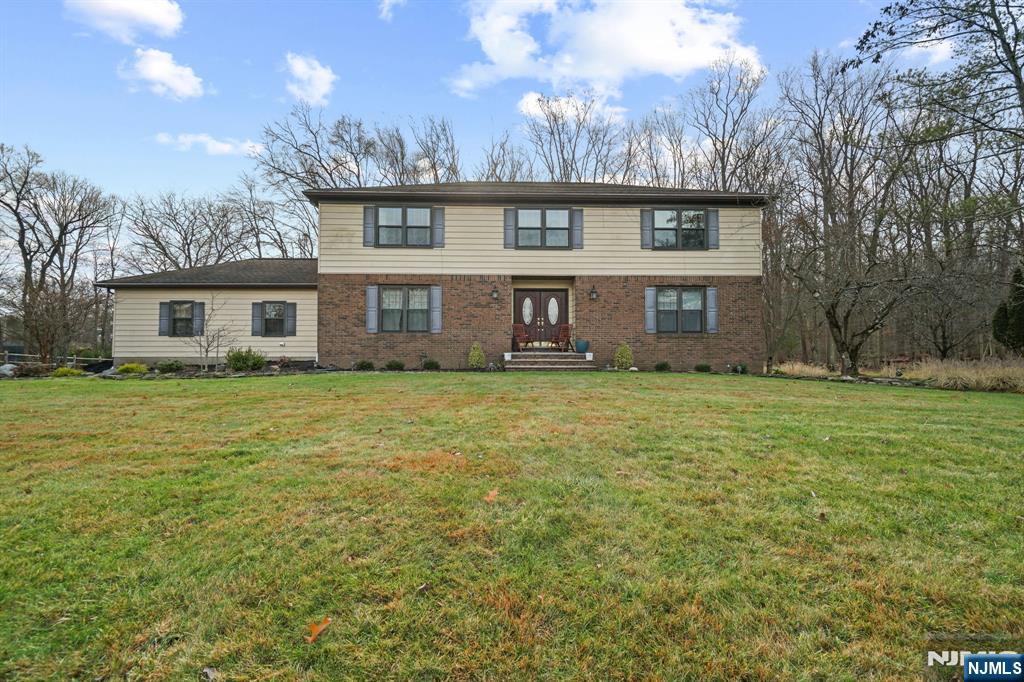72 Higgins Place