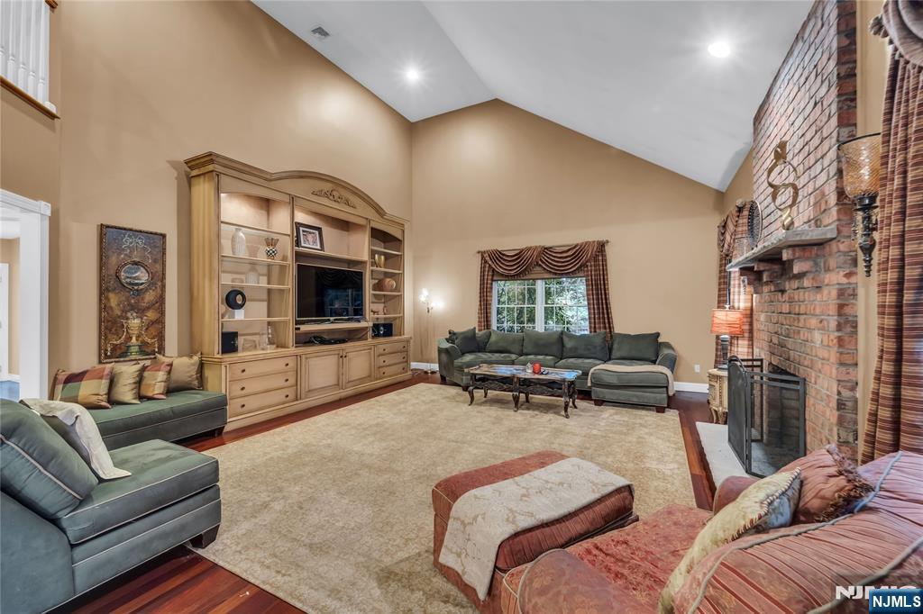 136 Tappan Road