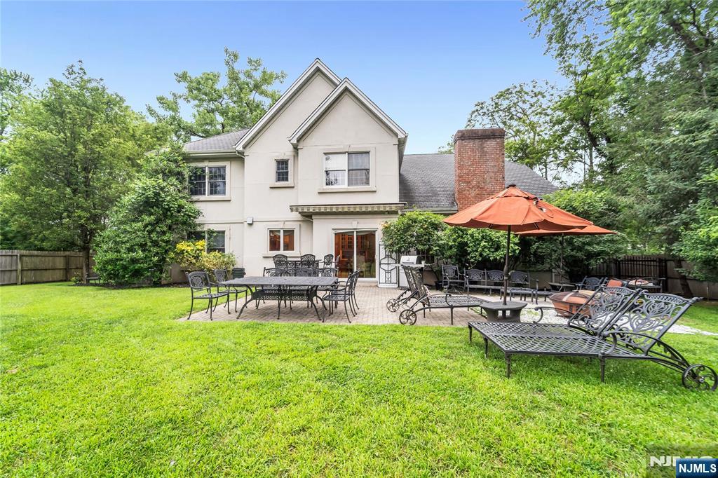 136 Tappan Road