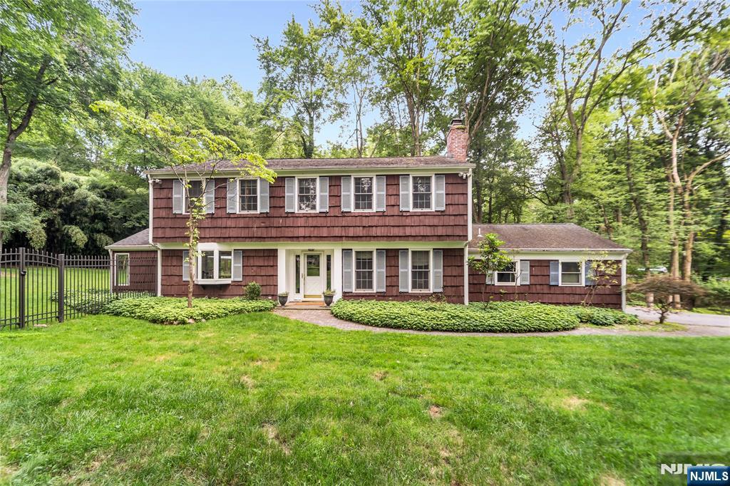84 Briarwood Avenue