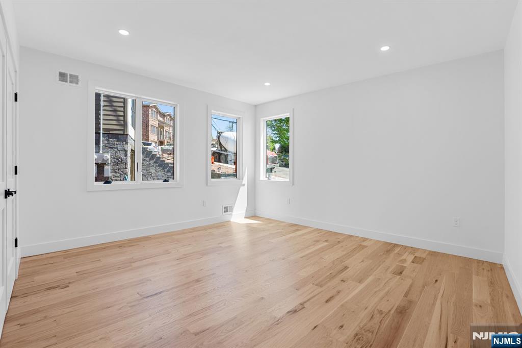 853 Pleasantview Terrace 1