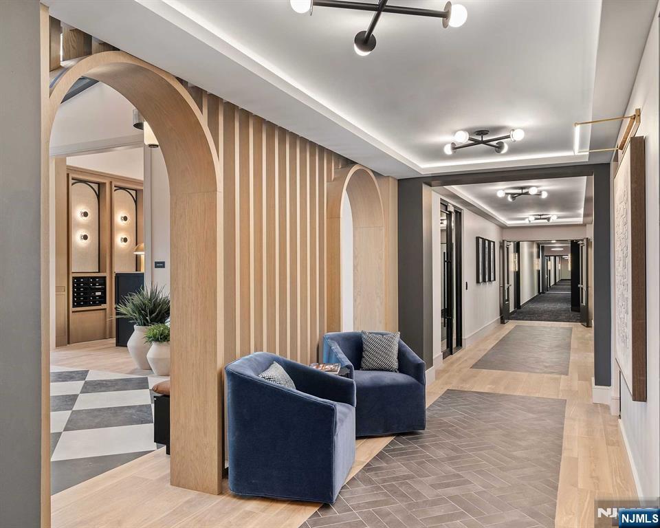 18 Park Avenue 1101