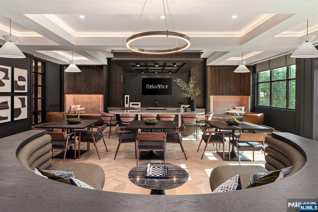 18 Park Avenue 1101
