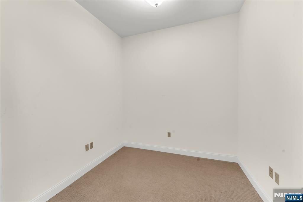 1208 The Plaza