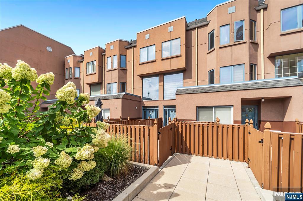 309 Hancock Court M309