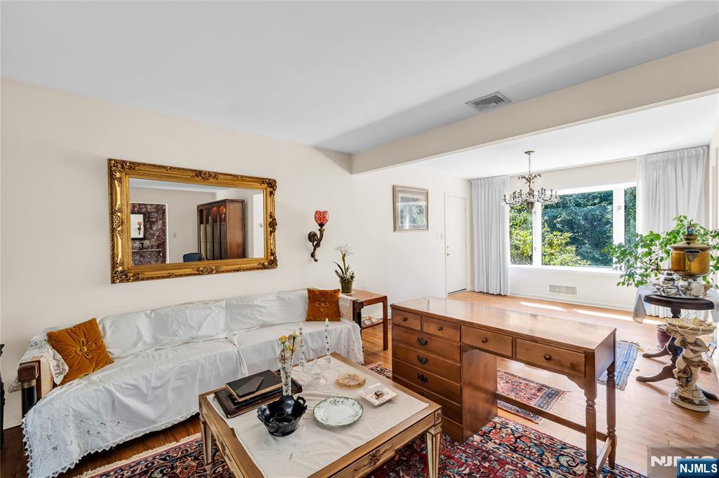 1011 Washington Avenue