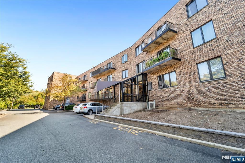 99 Teaneck Road 301