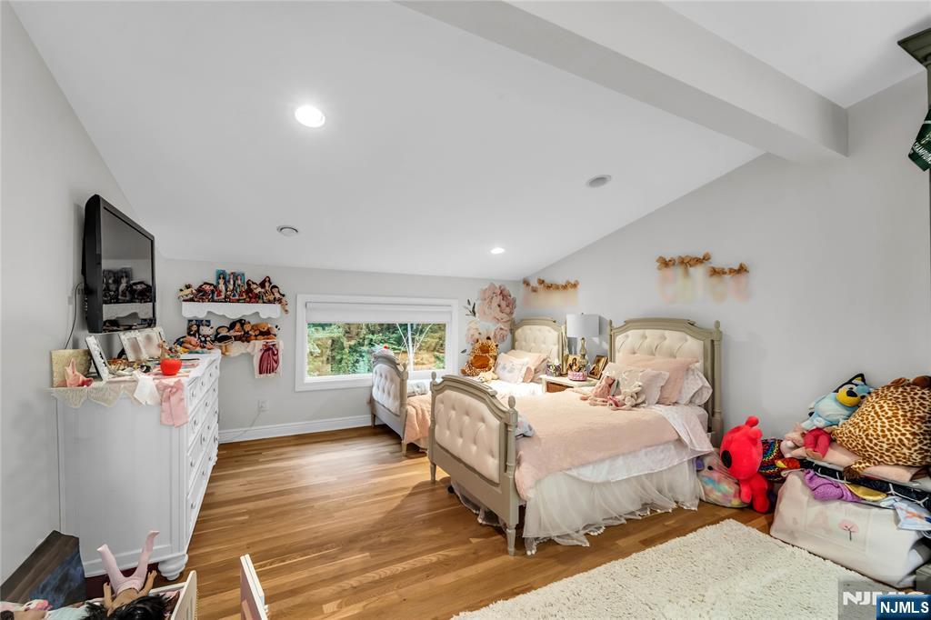 305 Westwind Court