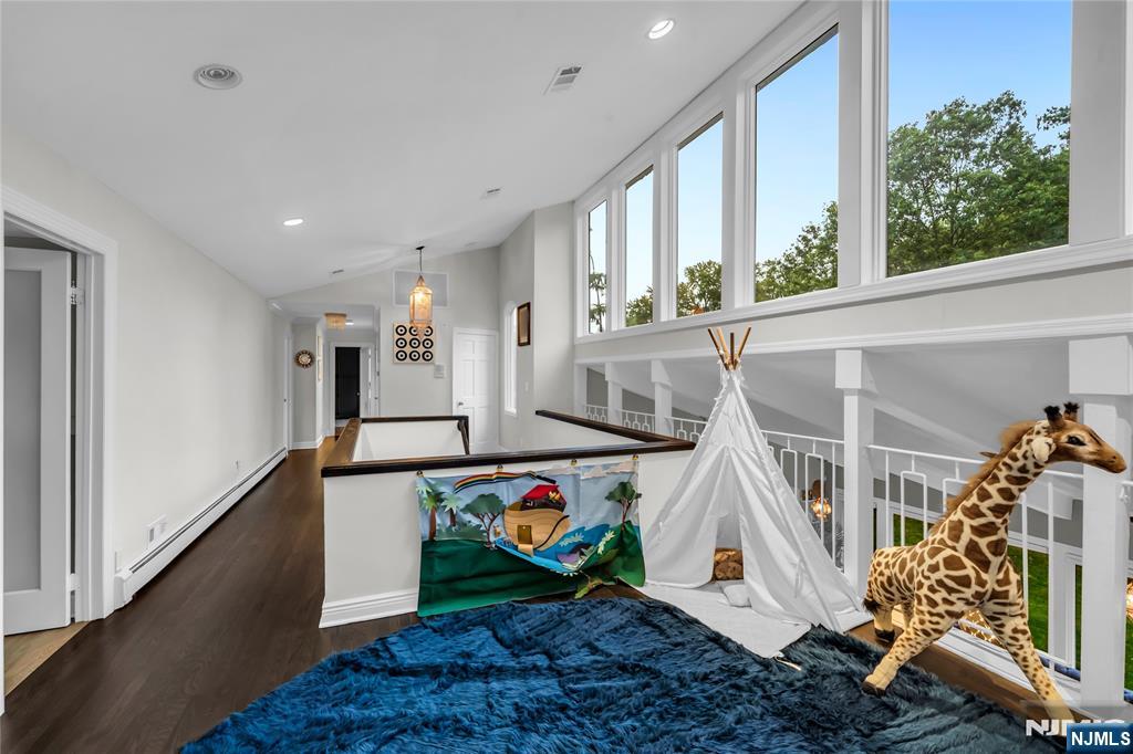 305 Westwind Court