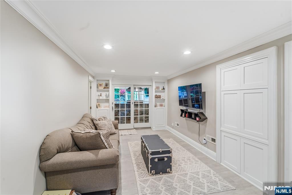 854 Cambridge Road