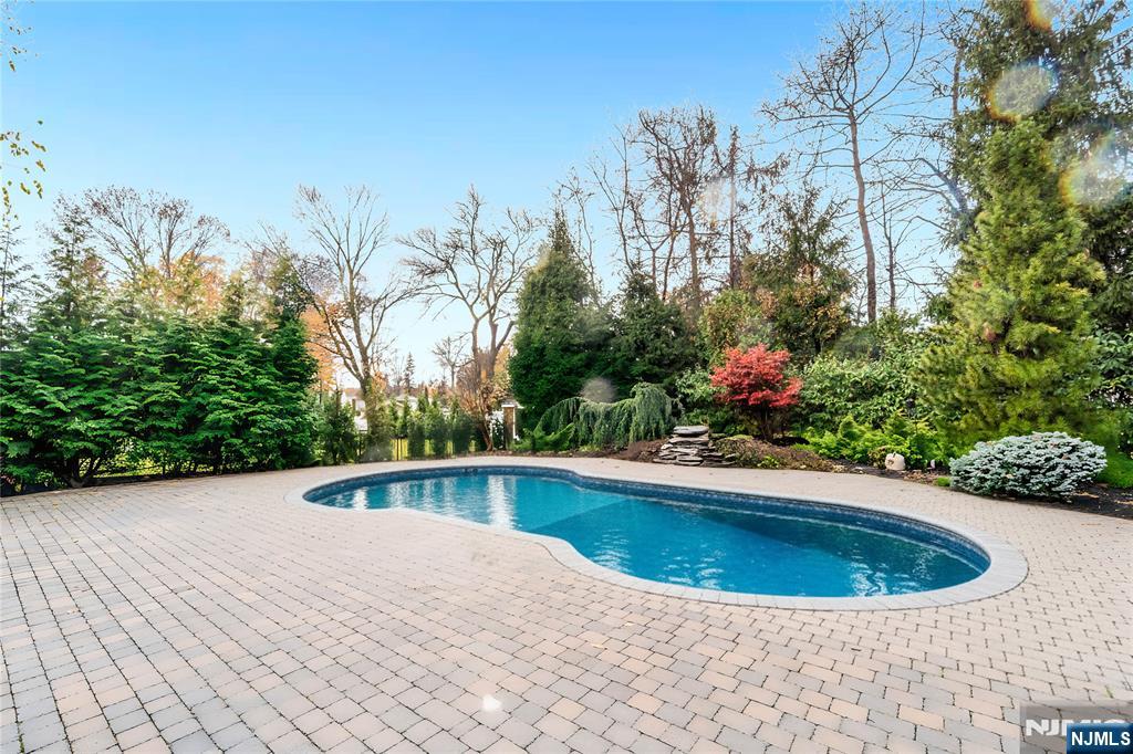 854 Cambridge Road