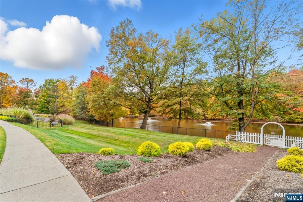 54 Pine Lake Terrace T054