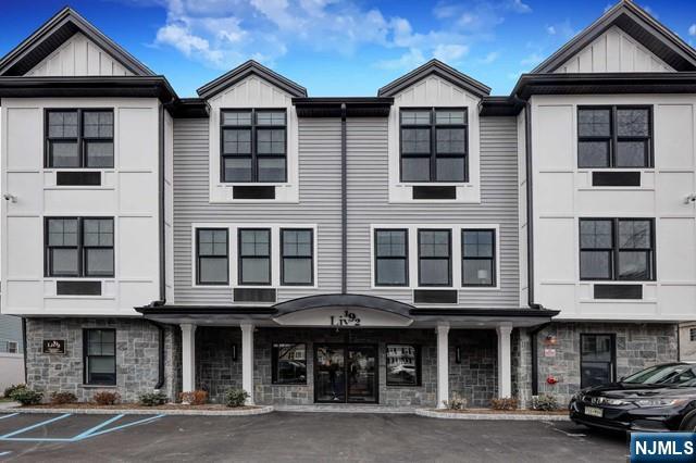 192 Livingston Street 201