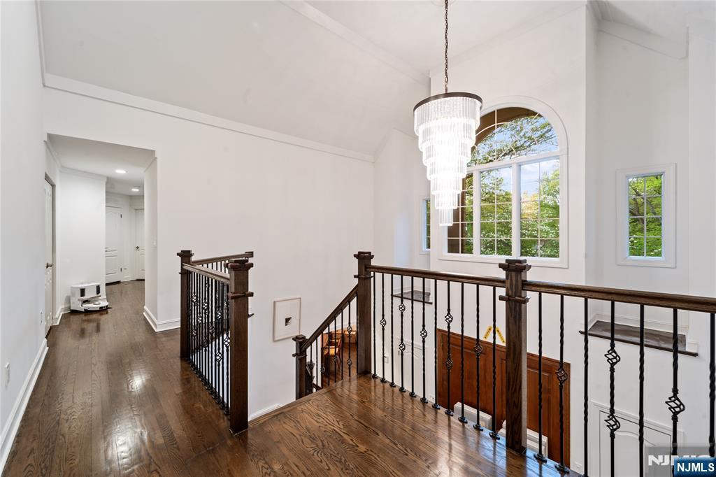 54 Mohawk Avenue