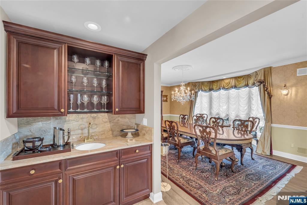 2 Stewart Court