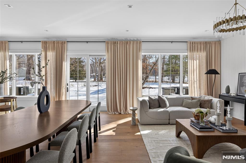 16-18 Paris Avenue 3