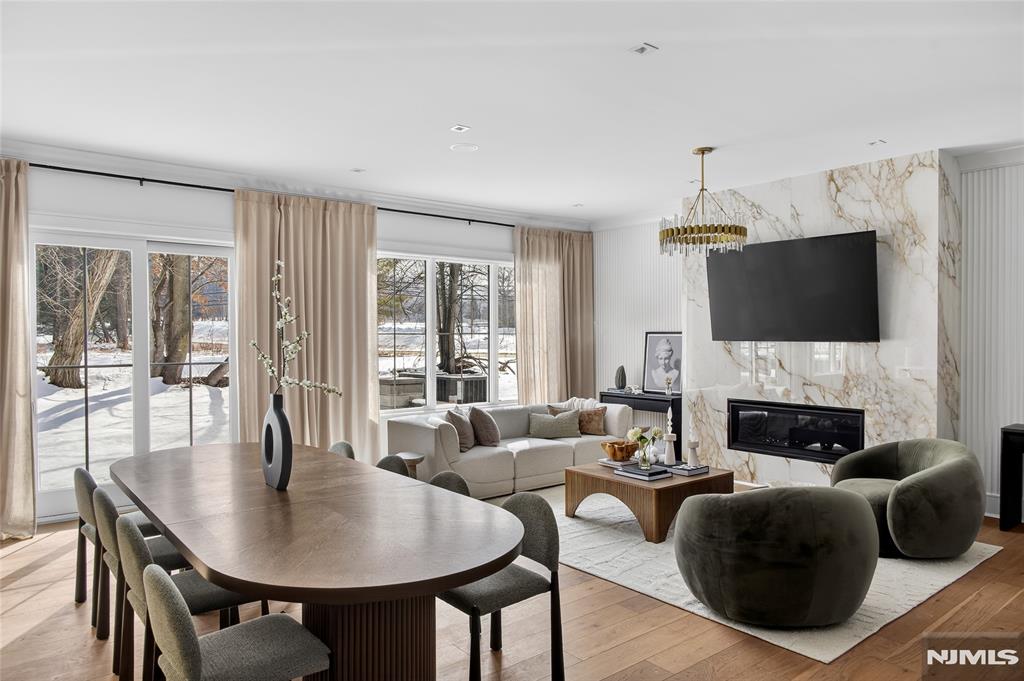 16-18 Paris Avenue 3