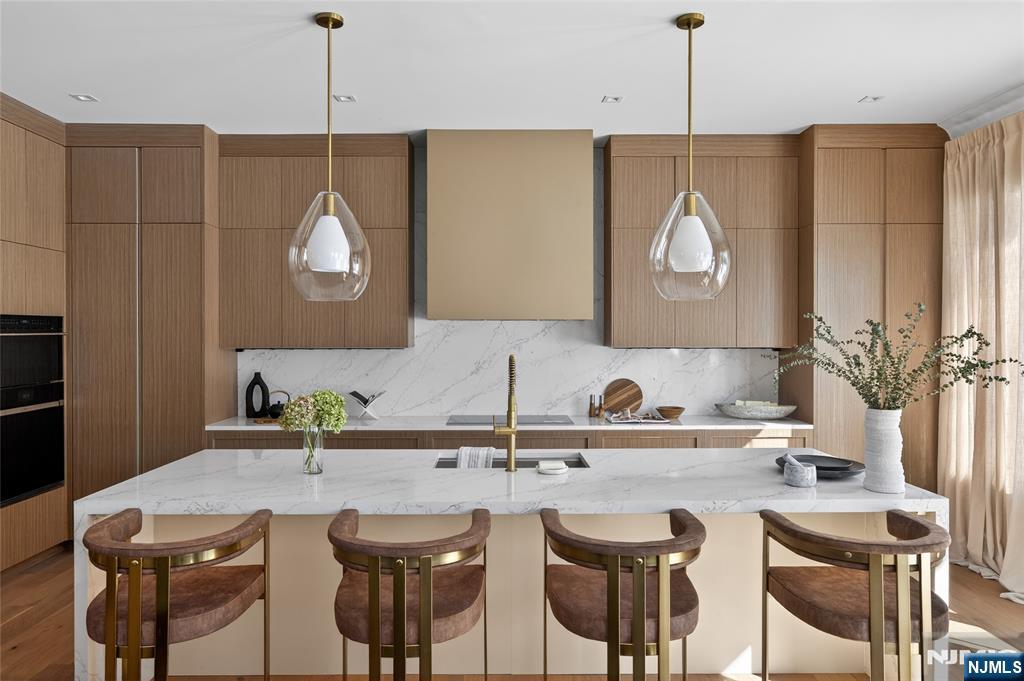 16-18 Paris Avenue 3