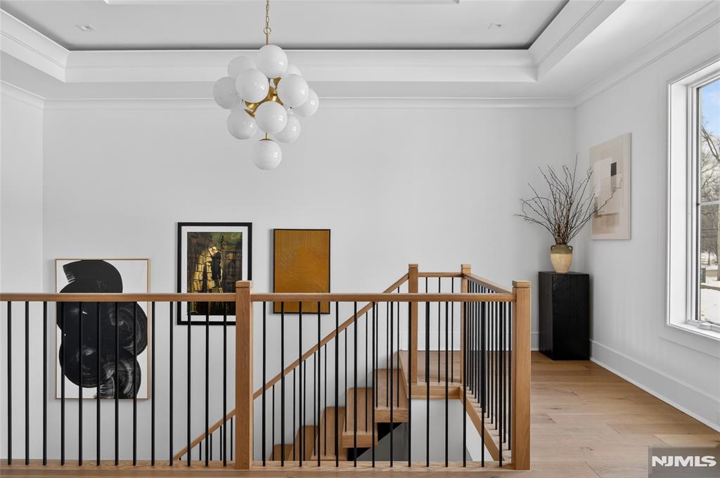 16-18 Paris Avenue 3