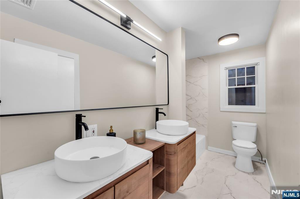 1011 Washington Avenue