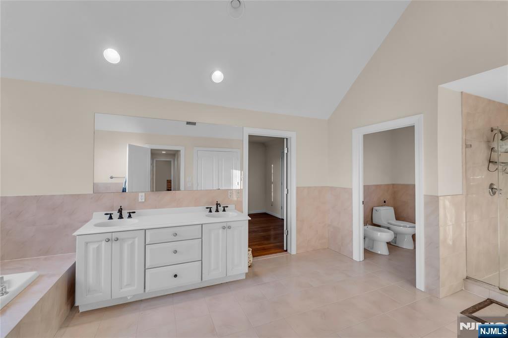 136 Tappan Road